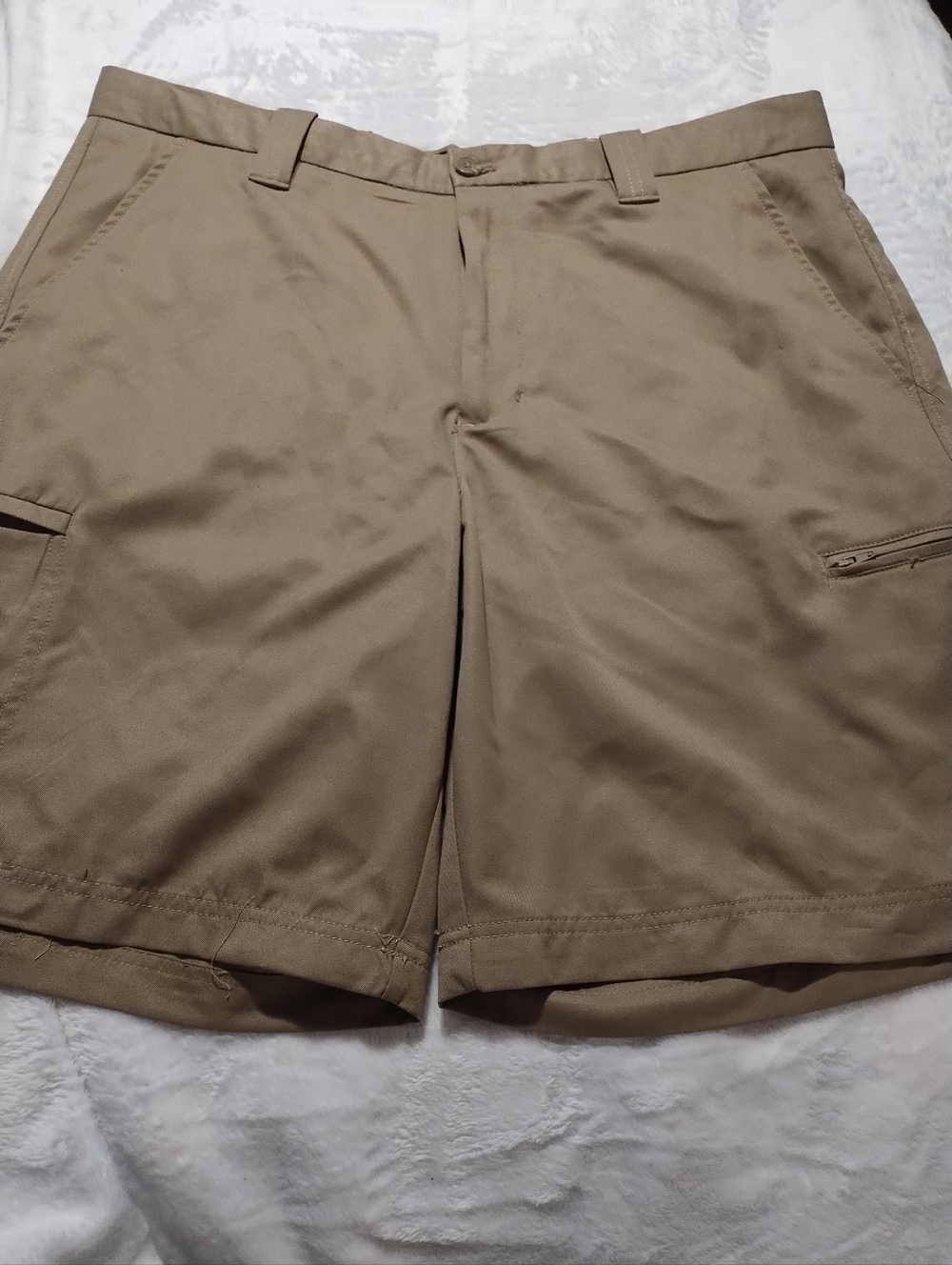 David Taylor Men's Khaki Golf Shorts